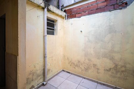 Casa para alugar com 60m², 1 quarto e sem vagaQuintal