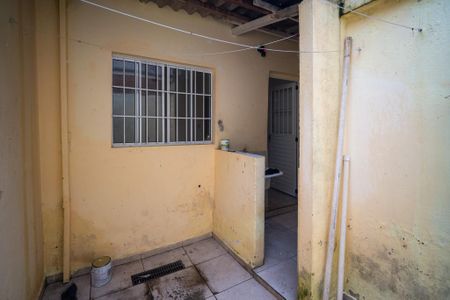 Casa para alugar com 60m², 1 quarto e sem vagaQuintal