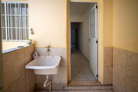 Casa para alugar com 60m², 1 quarto e sem vagaÁrea de Serviço