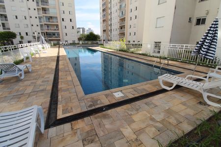 Apartamento para alugar com 99m², 3 quartos e 2 vagasÁrea comum - Piscina
