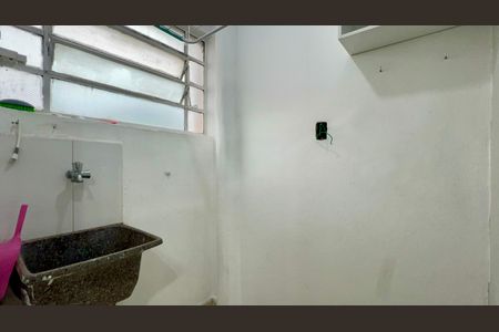 Apartamento à venda com 77m², 2 quartos e sem vaga Apartamento à venda com 77m², 2 quartos e sem vagaÁrea de Serviço