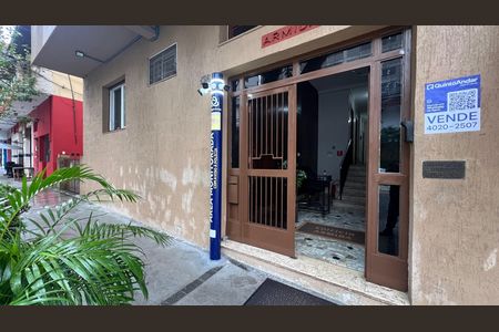 Apartamento à venda com 77m², 2 quartos e sem vaga Apartamento à venda com 77m², 2 quartos e sem vagaFachada