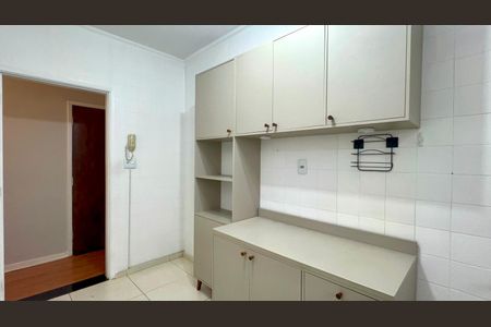 Apartamento à venda com 77m², 2 quartos e sem vaga Apartamento à venda com 77m², 2 quartos e sem vagaCozinha