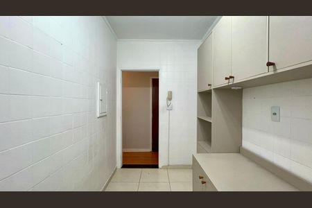 Apartamento à venda com 77m², 2 quartos e sem vaga Apartamento à venda com 77m², 2 quartos e sem vagaCozinha