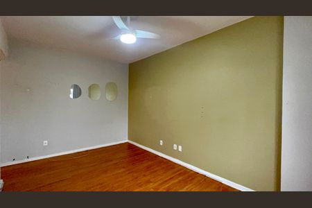 Apartamento à venda com 77m², 2 quartos e sem vaga Apartamento à venda com 77m², 2 quartos e sem vagaSala