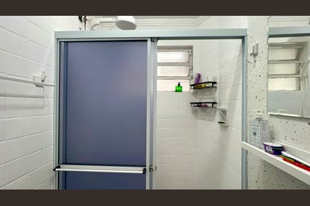 Apartamento à venda com 77m², 2 quartos e sem vaga Apartamento à venda com 77m², 2 quartos e sem vagaBanheiro
