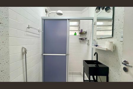 Apartamento à venda com 77m², 2 quartos e sem vaga Apartamento à venda com 77m², 2 quartos e sem vagaBanheiro