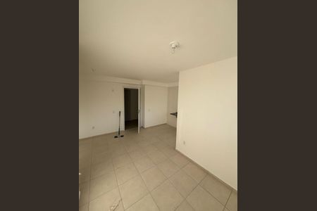 Sala de apartamento para alugar com 2 quartos, 46m² em Recreio dos Bandeirantes, Rio de Janeiro