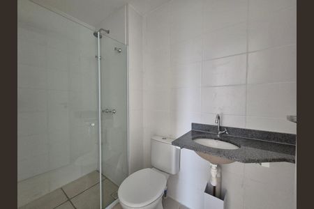 Banheiro de apartamento para alugar com 2 quartos, 46m² em Recreio dos Bandeirantes, Rio de Janeiro