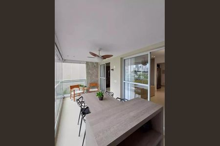 Apartamento à venda com 3 quartos, 144m² em Cambuí, Campinas