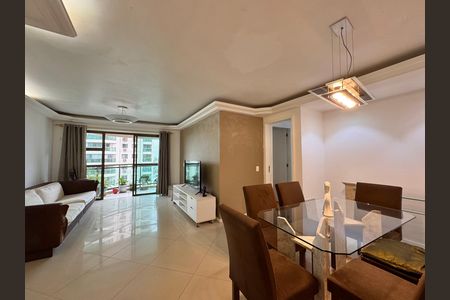 Sala de apartamento para alugar com 4 quartos, 105m² em Barra da Tijuca, Rio de Janeiro
