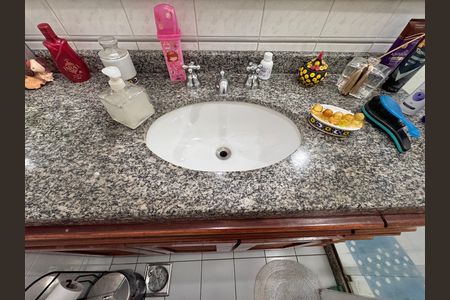 Apartamento para alugar com 105m², 4 quartos e 2 vagas Apartamento para alugar com 105m², 4 quartos e 2 vagas Banheiro Social 1