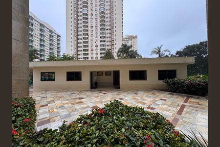 Apartamento para alugar com 105m², 4 quartos e 2 vagas Apartamento para alugar com 105m², 4 quartos e 2 vagasÁrea comum