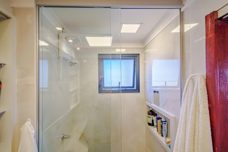 Apartamento para alugar com 55m², 2 quartos e 2 vagas Apartamento para alugar com 55m², 2 quartos e 2 vagasBanheiro