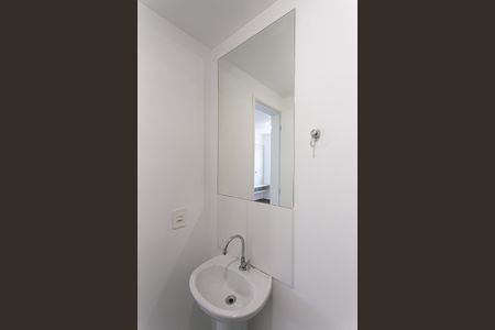 Banheiro de apartamento para alugar com 2 quartos, 34m² em Cidade Mãe do Céu, São Paulo