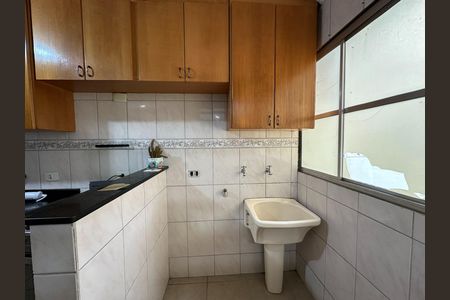 Apartamento para alugar com 68m², 3 quartos e 1 vagaÁrea de Serviço