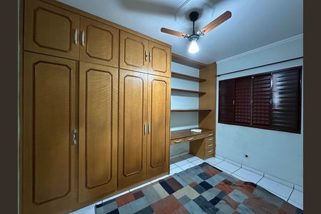 Apartamento para alugar com 68m², 3 quartos e 1 vagaQuarto 2