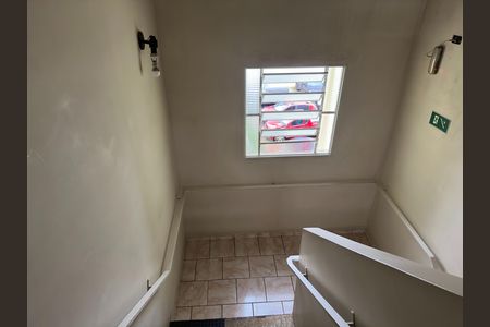 Apartamento para alugar com 68m², 3 quartos e 1 vagaEscada