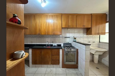 Apartamento para alugar com 68m², 3 quartos e 1 vagaCozinha - Armários