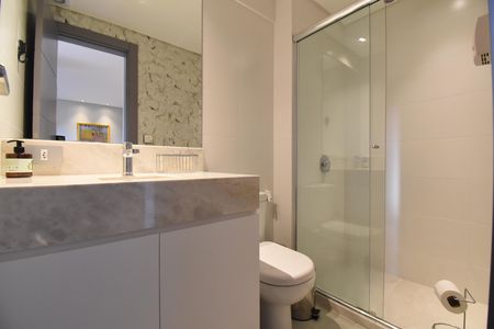 Banheiro do Studio de kitnet/studio à venda com 1 quarto, 34m² em Batel, Curitiba
