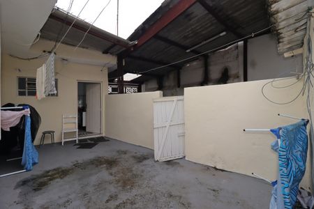 Casa à venda com 340m², 3 quartos e 4 vagasQuintal da Casa 1