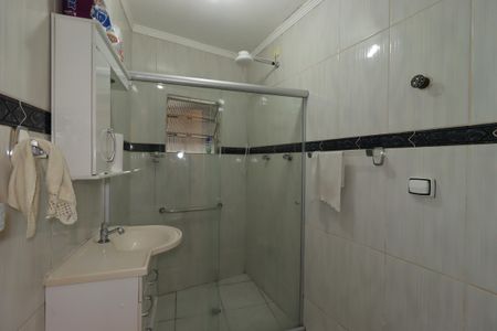 Banheiro da Casa 1 de casa à venda com 3 quartos, 340m² em Jardim Santo André, Santo André