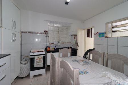 Cozinha da Casa 1 de casa à venda com 3 quartos, 340m² em Jardim Santo André, Santo André