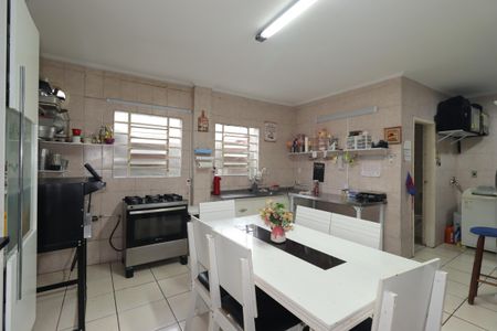 Casa à venda com 340m², 3 quartos e 4 vagasCozinha da Casa 2