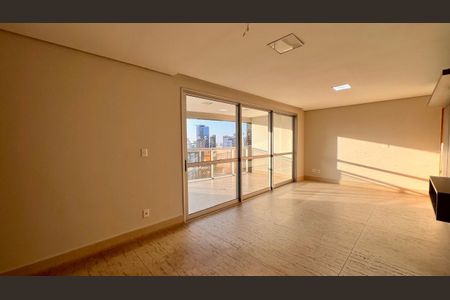Apartamento à venda com 4 quartos, 124m² em Savassi, Belo Horizonte