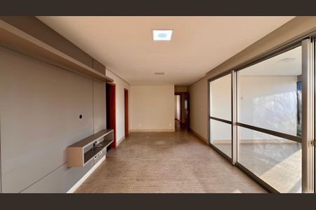 Apartamento à venda com 4 quartos, 124m² em Savassi, Belo Horizonte