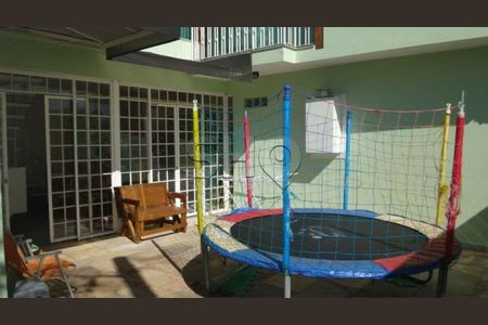 Casa à venda com 6 quartos, 400m² em Vila Dom Pedro II, São Paulo