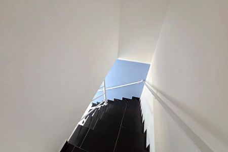 Escada de casa de condomínio para alugar com 2 quartos, 59m² em Vila Antartica, Praia Grande