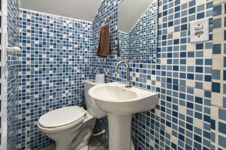 Casa de condomínio para alugar com 59m², 2 quartos e 1 vaga Casa de condomínio para alugar com 59m², 2 quartos e 1 vagaLavabo
