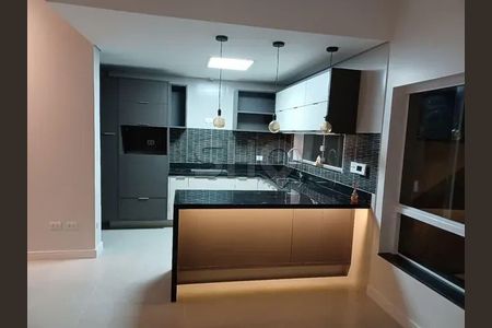 Casa à venda com 4 quartos, 300m² em Jardim Sao Paulo(Zona Norte), São Paulo