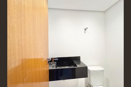 Casa à venda com 103m², 3 quartos e 2 vagas Casa à venda com 103m², 3 quartos e 2 vagasLavabo