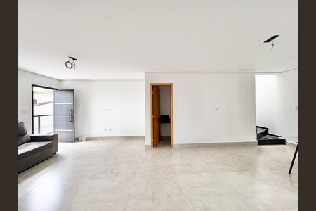 Casa à venda com 103m², 3 quartos e 2 vagas Casa à venda com 103m², 3 quartos e 2 vagasSala/ Cozinha e Área de serviço