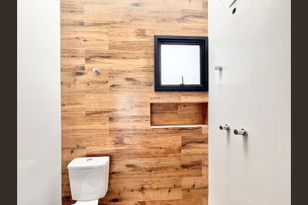 Casa à venda com 103m², 3 quartos e 2 vagas Casa à venda com 103m², 3 quartos e 2 vagasBanheiro da Suíte