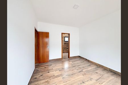 Casa à venda com 103m², 3 quartos e 2 vagas Casa à venda com 103m², 3 quartos e 2 vagasSuíte