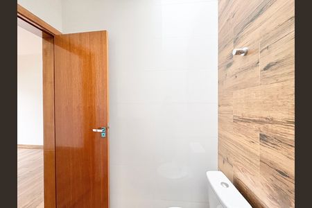 Banheiro da Suíte de casa à venda com 3 quartos, 103m² em Parque Sao Domingos, São Paulo