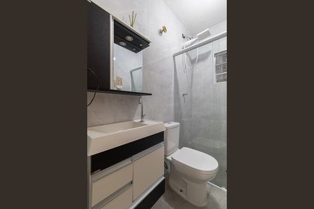 Casa para alugar com 80m², 2 quartos e 2 vagas Casa para alugar com 80m², 2 quartos e 2 vagasBanheiro