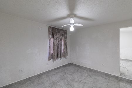 Casa para alugar com 80m², 2 quartos e 2 vagas Casa para alugar com 80m², 2 quartos e 2 vagasQuarto
