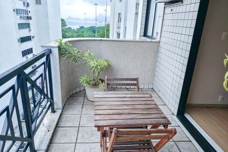 Varanda  de apartamento à venda com 2 quartos, 64m² em Flamengo, Rio de Janeiro