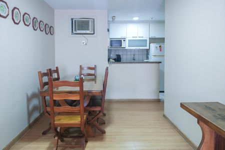 Sala de apartamento à venda com 2 quartos, 64m² em Flamengo, Rio de Janeiro