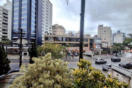 Vista do Quarto 1 de apartamento para alugar com 2 quartos, 62m² em Aclimação, São Paulo