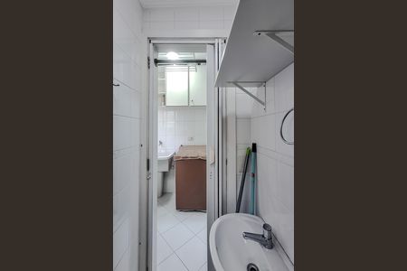 Apartamento para alugar com 62m², 2 quartos e 1 vaga Apartamento para alugar com 62m², 2 quartos e 1 vagaBanheiro de serviço
