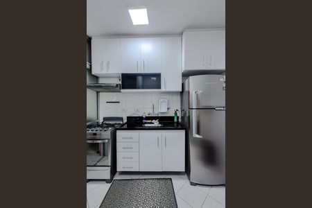 Cozinha de apartamento para alugar com 2 quartos, 62m² em Aclimação, São Paulo
