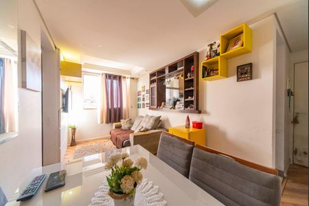 Sala de apartamento para alugar com 2 quartos, 47m² em Parque Sao Vicente, Santo André
