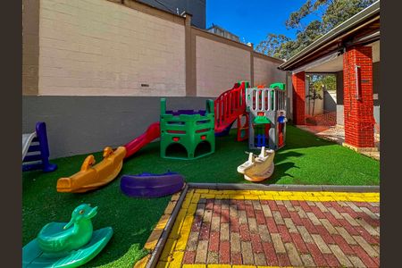Apartamento para alugar com 47m², 2 quartos e 1 vaga Apartamento para alugar com 47m², 2 quartos e 1 vagaÁrea comum - Playground