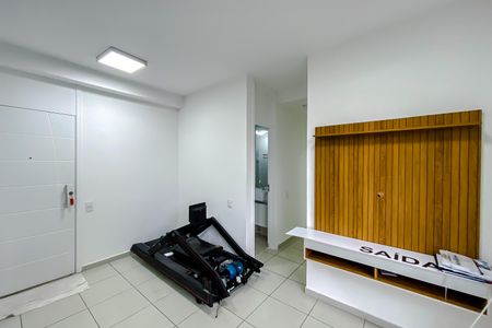 Sala de apartamento para alugar com 2 quartos, 45m² em Jardim Sabara, São Paulo