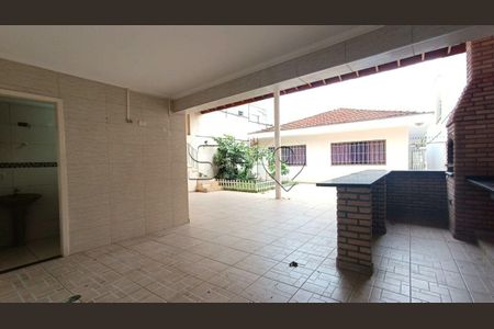 Casa à venda com 4 quartos, 250m² em Vila Mariza Mazzei, São Paulo